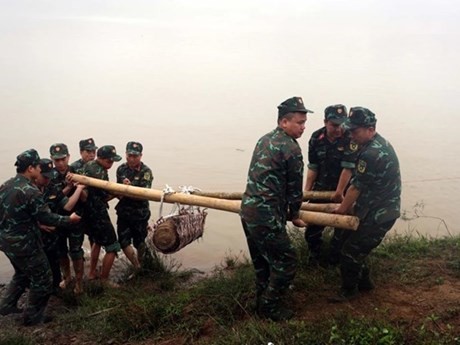 La bomba fue trasladada desde el río Luoc en el distrito de Tien Lu, provincia de Hung Yen. (Foto: VNA)