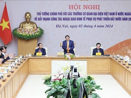 El primer ministro de Vietnam, Pham Minh Chinh, interviene en la cita (Foto: VNA)