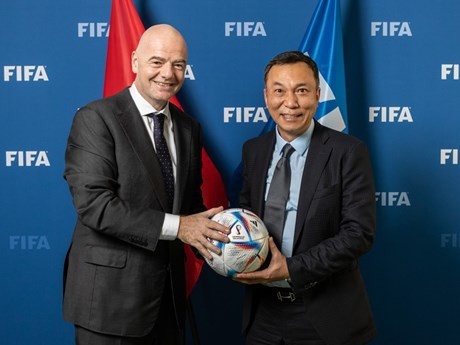 El presidente de la Federación de Fútbol de Vietnam, Tran Quoc Tuan, ha sido designado por la Confederación Asiática de Fútbol (AFC) como jefe de la delegación de esta entidad en la final del Campeonato Asiático de Fútbol Sub-23. (Fuente:VFF)