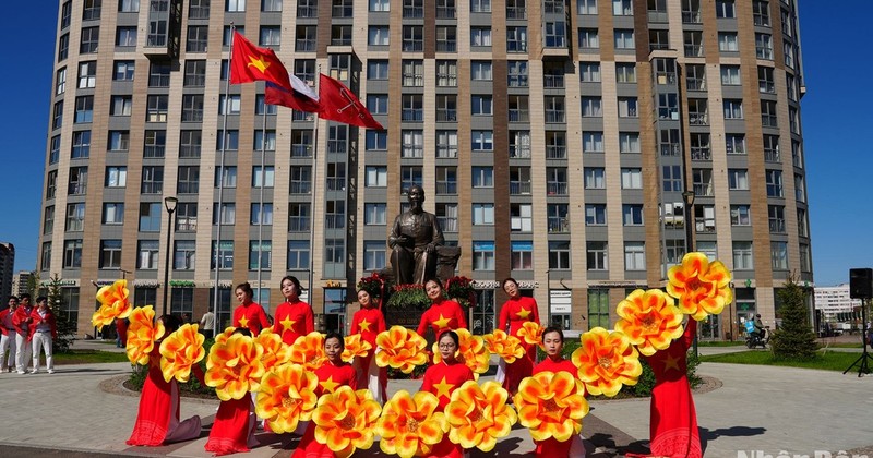 Conmemoran en Rusia el 134 aniversario de natalicio del Presidente Ho Chi Minh