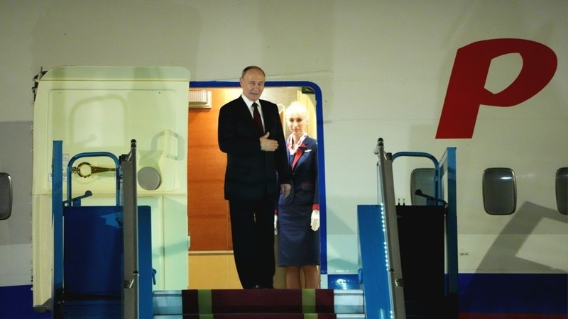 El presidente ruso, Vladimir Putin, parte de Hanói, finalizando su visita de Estado a Vietnam. (Foto: VNA)