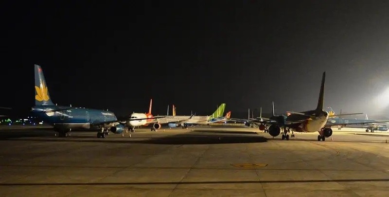 Aviones de aerolíneas en el aeropuerto internacional de Noi Bai. (Foto: Vietnam+)