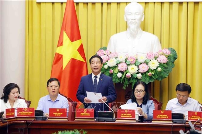 El vicepresidente de la Oficina del Presidente Pham Thanh Ha en la reunión (Fuente: VNA)