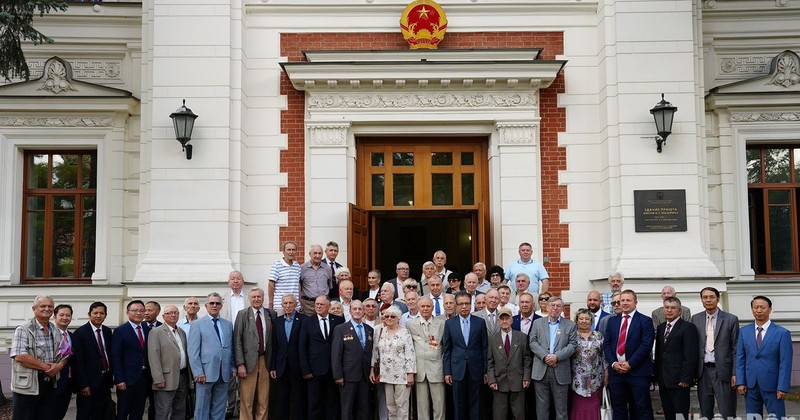 Celebraron encuentro de veteranos rusos que trabajaron en Vietnam.