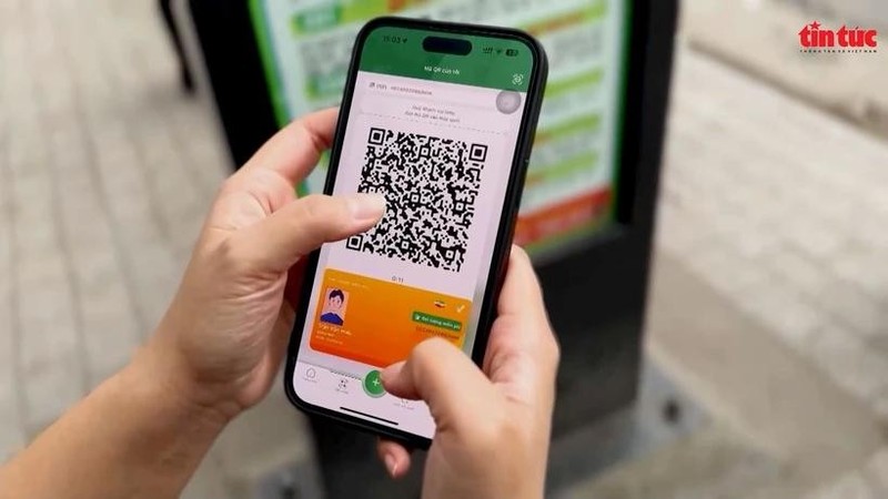 A partir del 20 de septiembre se ofrecerán billetes virtuales offline para el transporte público en Hanói (Foto: VNA)