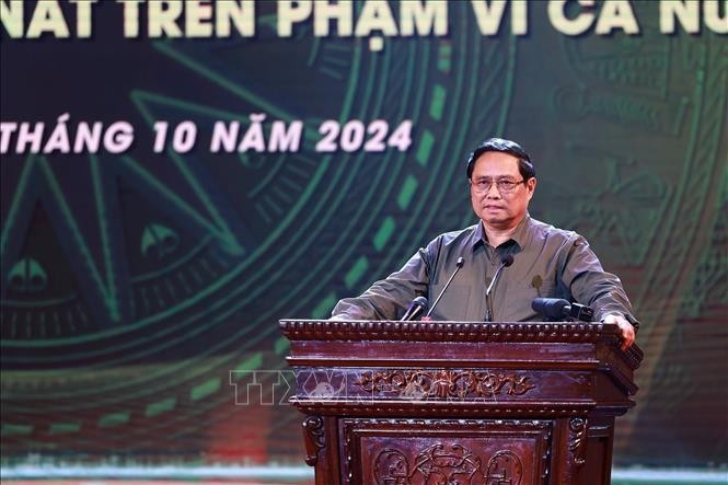 El primer ministro vietnamita, Pham Minh Chinh, habla en el evento. (Fuente:VNA)