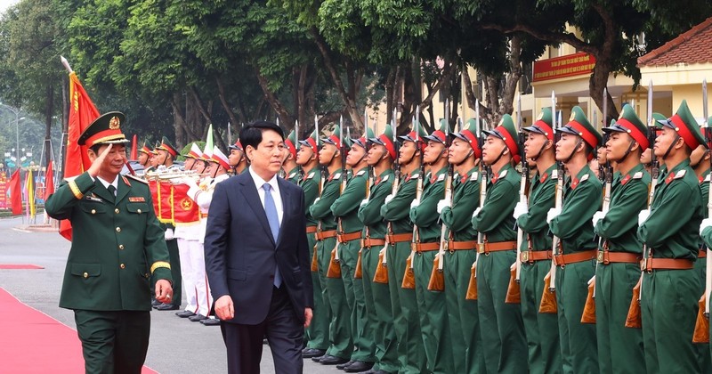 El presidente de Vietnam, Luong Cuong, visita el 12 Cuerpo de Ejército en la provincia norteña de Ninh Binh (Fuente: VNA)