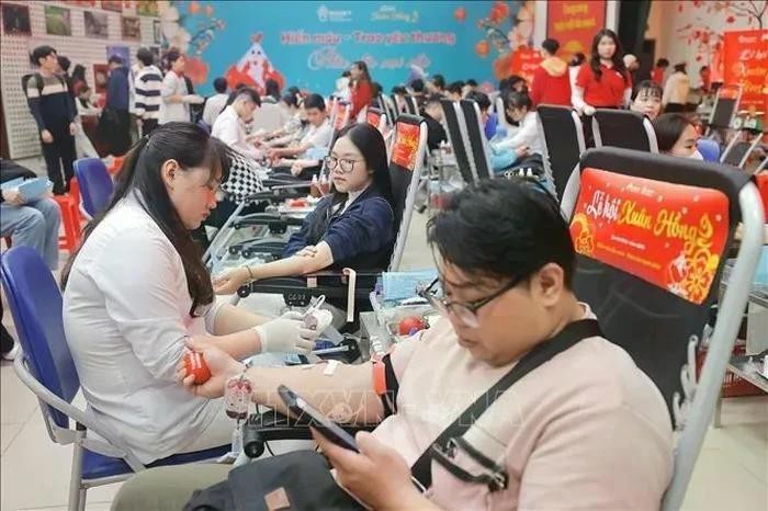 Una de las actividades de donación de sangre en el marco del festival. (Fotografía: VNA)