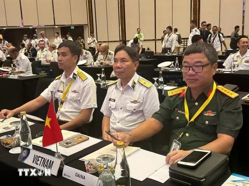 Participantes vietnamitas en el evento. (Fotografía: VNA)