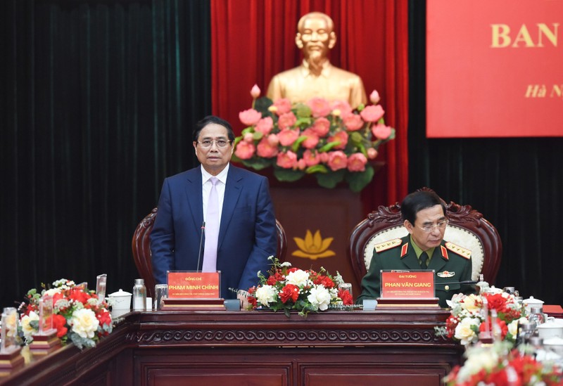 El primer ministro de Vietnam, Pham Minh Chinh, interviene en la reunión. (Fotografía: Nhan Dan)