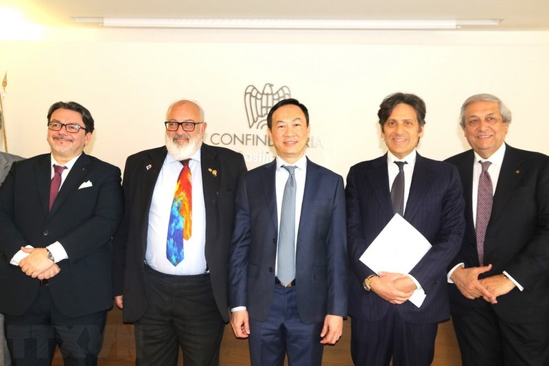 Delegados participantes en la cita (Foto: VNA)