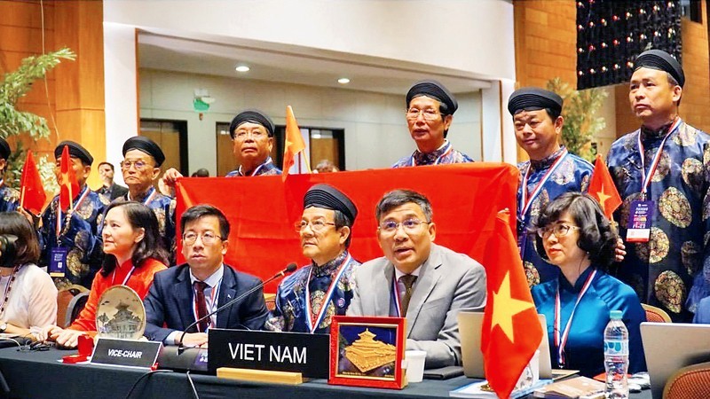 Acto de declaración del Festival Ba Chua Xu, conocido como Santa Madre del Reino, en la montaña Sam de Vietnam, como integrante de la Lista Representativa de Patrimonios Culturales Inmateriales de la Humanidad. (Foto: Ministerio de Relaciones Exteriores)