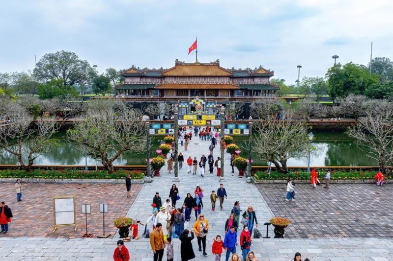 Turistas en la Ciudad Imperial de Hue (Foto: Internet)