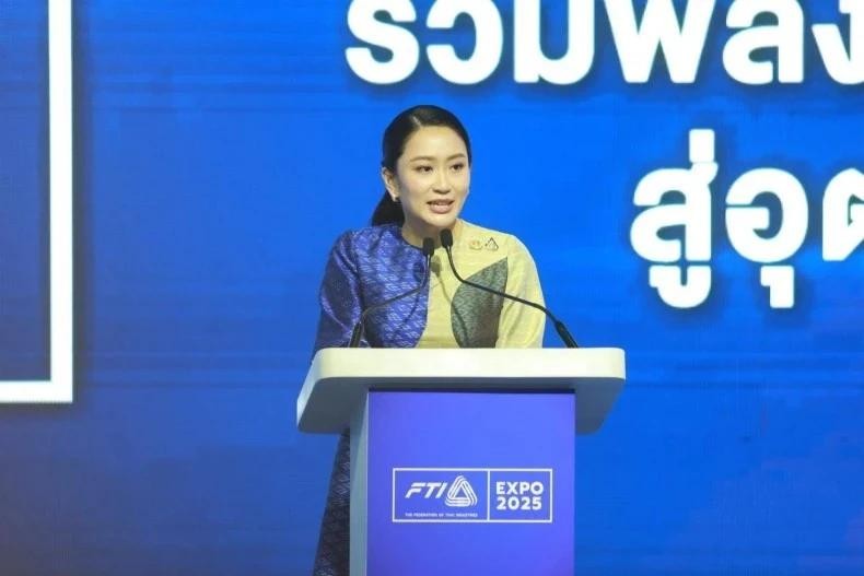 La primera ministra tailandesa Paetongtarn Shinawatra (Foto: VNA)