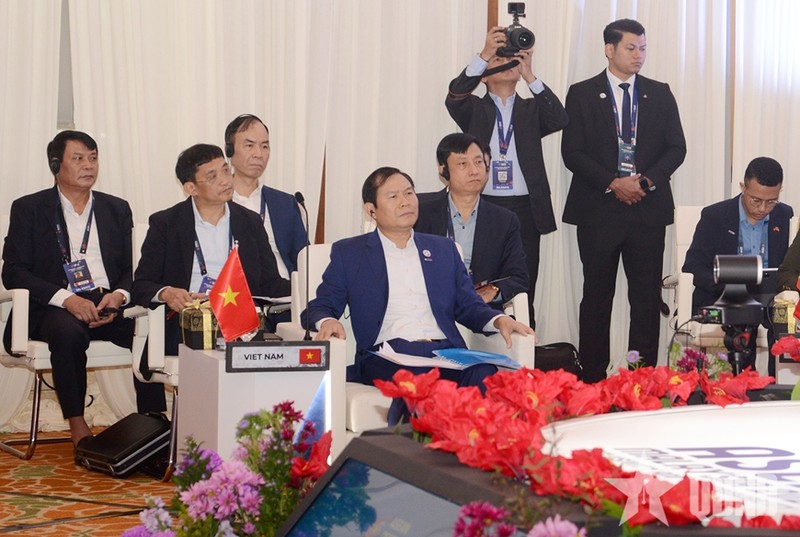 El general Nguyen Tan Cuong, jefe del Estado Mayor del Ejército Popular y viceministro de Defensa de Vietnam, al encabezar una delegación de alto nivel de Vietnam, participa en la Reunión Restringida de Ministros de Defensa de la Asean. (Foto: qdnd.vn)