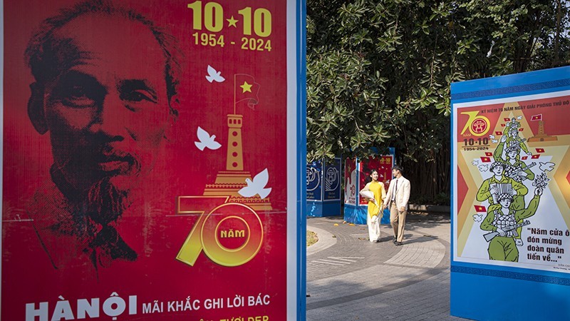 Hanói decorada en saludo al 70 aniversario del Día de la Liberación. (Foto: Son Tung)