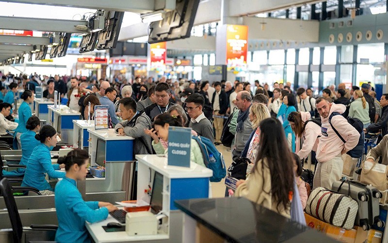 Aeropuertos de Vietnam atienden a 3,6 millones de pasajeros durante las vacaciones del Tet