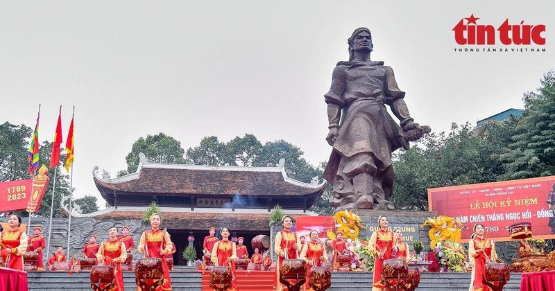 El festival se realiza para conmemorar la victoria de Ngoc Hoi - Dong Da sobre los invasores chinos. (Foto: VNA)