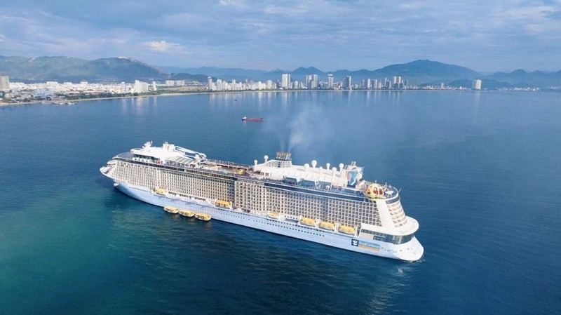 Un crucero en la Bahía de Nha Trang. (Foto: VNA)