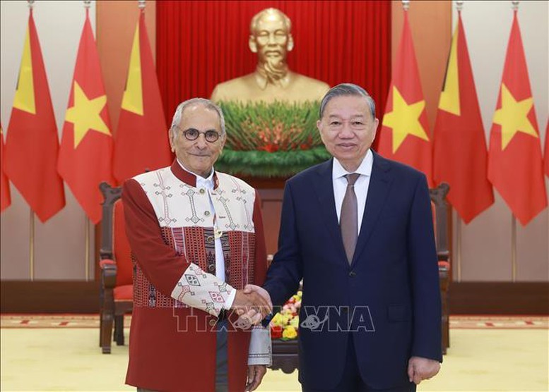 El secretario general del Partido Comunista de Vietnam (PCV), To Lam (derecha) recibe al presidente de Timor-Leste, José Ramos-Horta. (Foto: VNA)