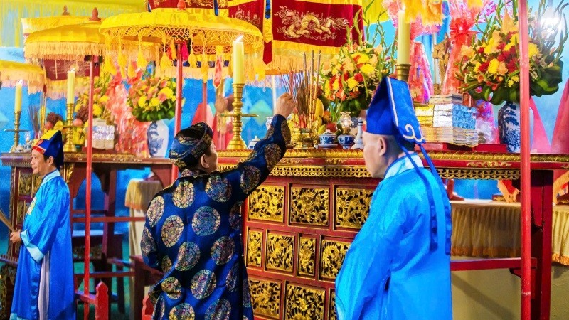 El Centro de Conservación de Monumentos de la Ciudadela Imperial de Hue organiza la Ceremonia de Ofrenda a los Dioses de la Tierra y la Agricultura 2025 en el Altar Xa Tac.