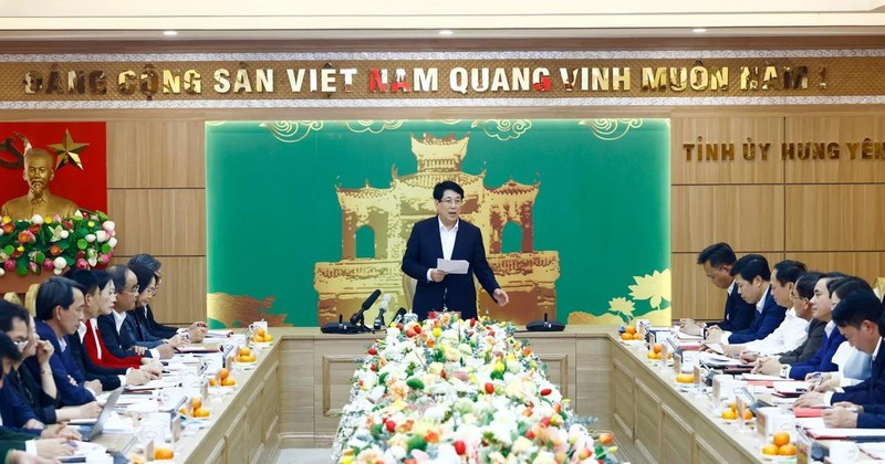 El presidente de Vietnam, Luong Cuong, preside la reunión. (Foto: VNA)