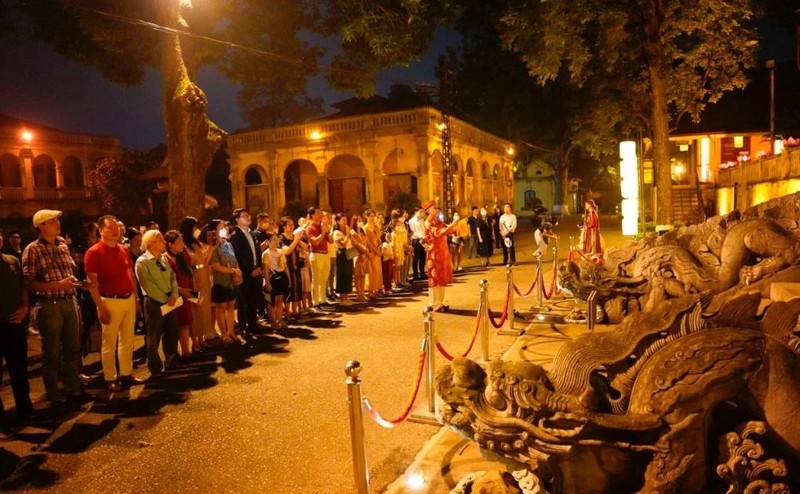 Un tour nocturno en la Ciudadela Imperial de Thang Long. (Foto: Internet)