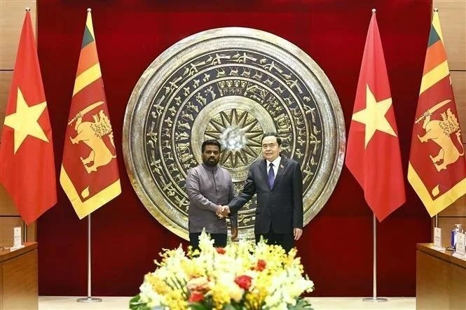 El presidente de la AN, Tran Thanh Man, recibe al presidente de Sri Lanka, Anura Kumara Dissanayaka. (Foto: VNA)