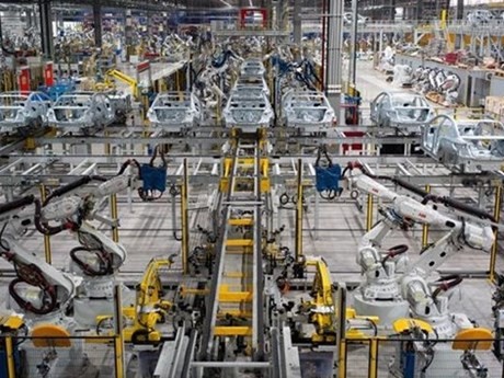 Cadena de fabricación de autos de la empresa vietnamita Vinfast (Fotografía: VNA)