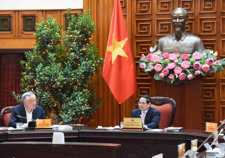 El premier Pham Minh Chinh preside décima reunión sobre la racionalización del aparato organizativo del gobierno.