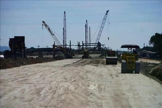 Se acelera la construcción de una carretera costera en la ciudad de Vung Tau. (Foto: VNA)