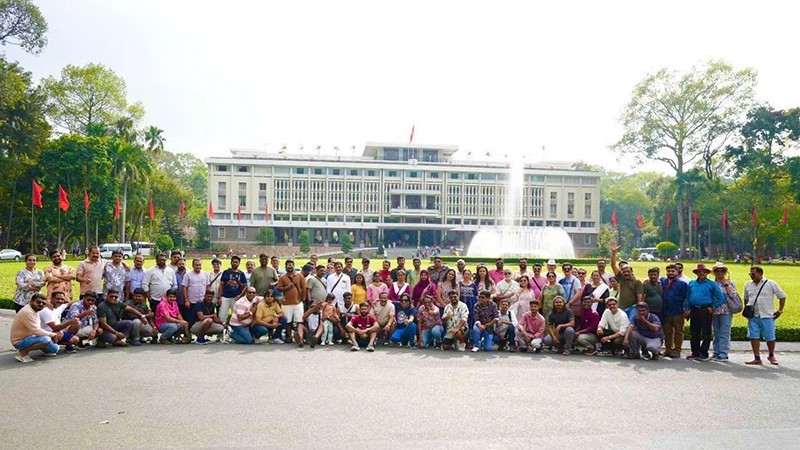 Cientos de turistas MICE de India llegan a Ciudad Ho Chi Minh.