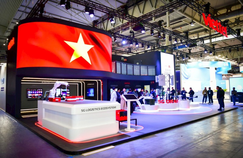 El stand de Viettel en el Congreso Mundial de Telefonía Móvil, en España. 