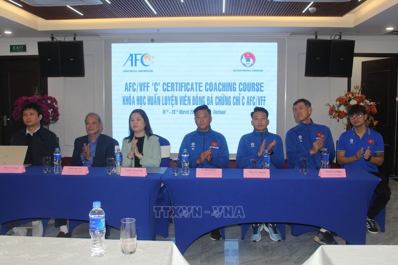 Vietnam lanza primer curso de entrenadores de fútbol femenino certificado por la AFC (Foto: VNA)