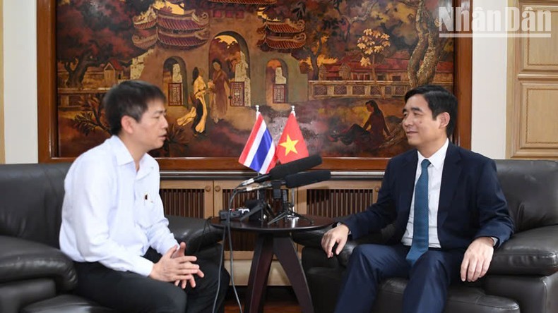 El embajador de Vietnam en Tailandia, Pham Viet Hung (derecha). (Foto: Nhan Dan) 