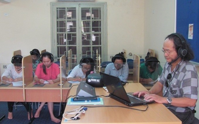 Estudiantes vietnamitas en una clase de lengua extranjera. (Fuente: VNA)