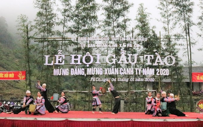 Un repertorio en la inauguración del festival. (Fotografía: http://www.baohoabinh.com.vn/)