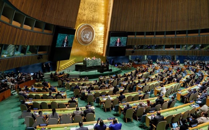 Una sesión de la Asamblea General de las Naciones Unidas en Nueva York, en la cual se realiza la votación a miembro de la CNUDMI. (Fuente: AFP/VNA)