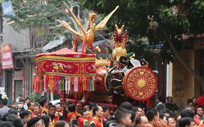 Centenas de personas participan en el evento, que consta  de varios rituales.