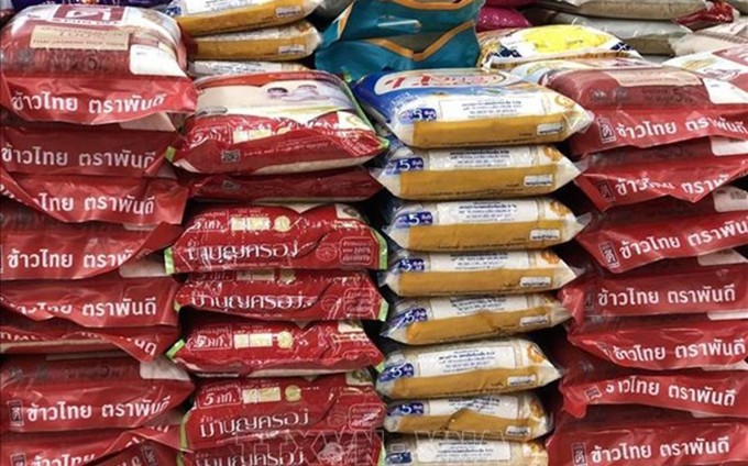 Muchas variedades de arroz se venden en los supermercados de Tailandia. (Fotografía: VNA)