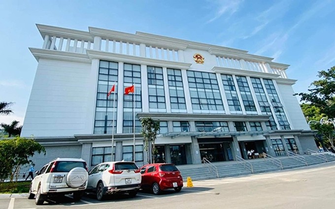 El Centro de Servicios Administrativos Públicos de Quang Ninh.
