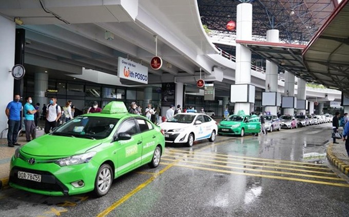 Taxis en el aeropuerto internacional de Noi Bai. (Fotografía:VNA)