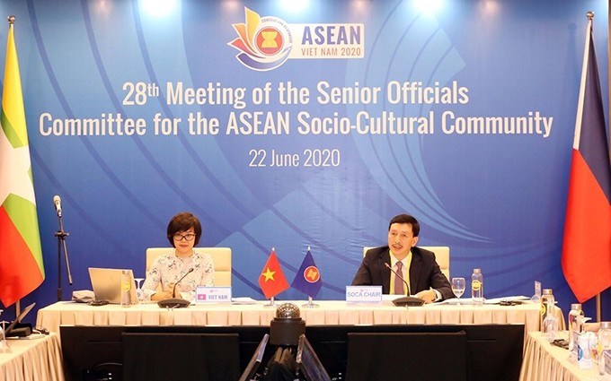 Vietnam preside la reunión virtual de Altos Funcionarios encargados de la Comunidad Sociocultural de la Asean. (Fotografía: VNA)