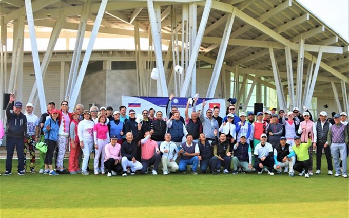 Participantes en el torneo. (Fotografía: VNA)