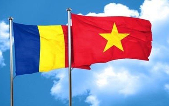 Dirigentes vietnamitas felicitan a Rumania por su Día Nacional. (Fotografía: VNA)