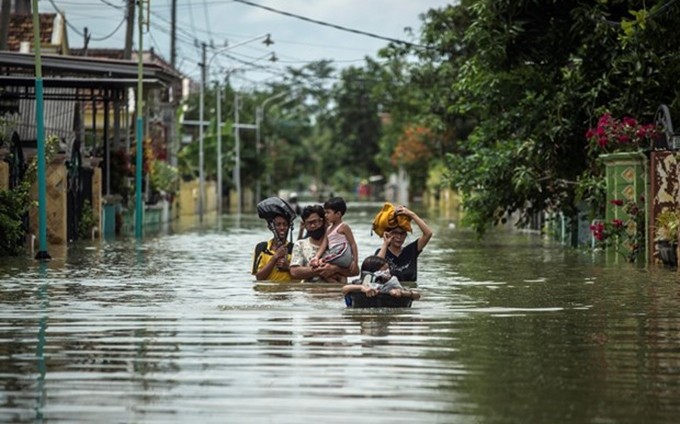 Inundaciones en Indonesia. (Fotografía: AFP/VNA)