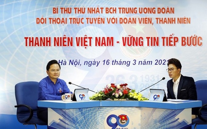 El primer secretario del Comité Central de la Unión de Jóvenes Comunistas Ho Chi Minh (UJCHCM), Nguyen Anh Tuan, en el evento.