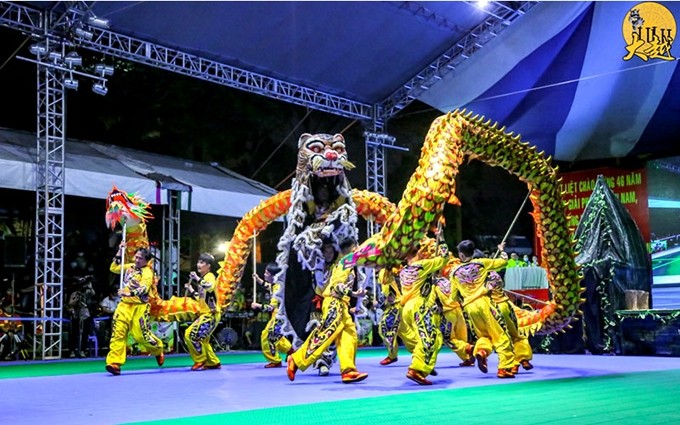 Un repertorio de danza tradicional de Dragón. (Fotografía: Anh Tu)