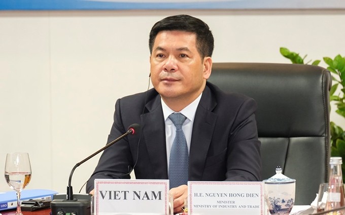 El ministro de Industria y Comercio de Vietnam, Nguyen Hong Dien.
