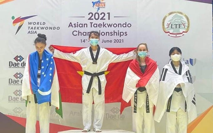 Truong Thi Kim Tuyen, ganadora de medalla de oro en el Campeonato Asiático de Taekwondo. 